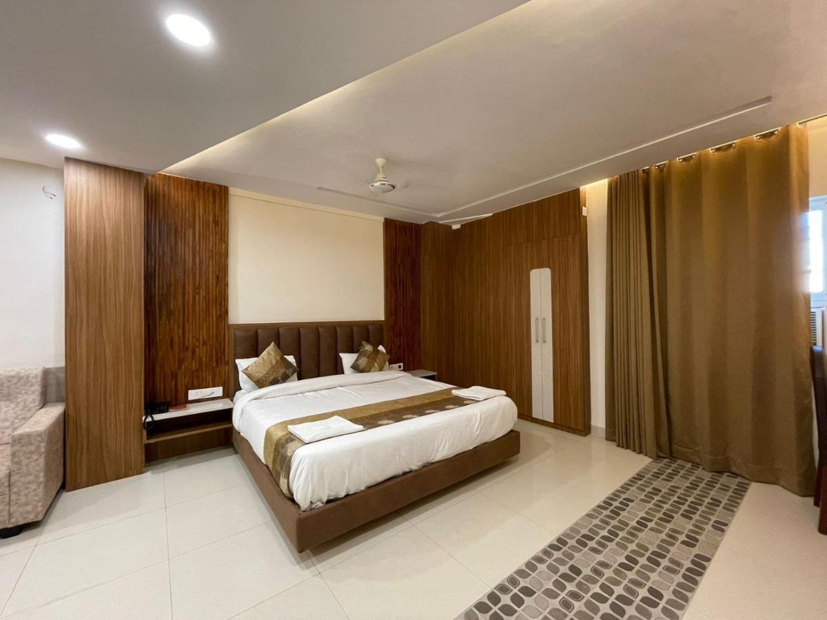 Hotel Santoor 瓦拉纳西 外观 照片