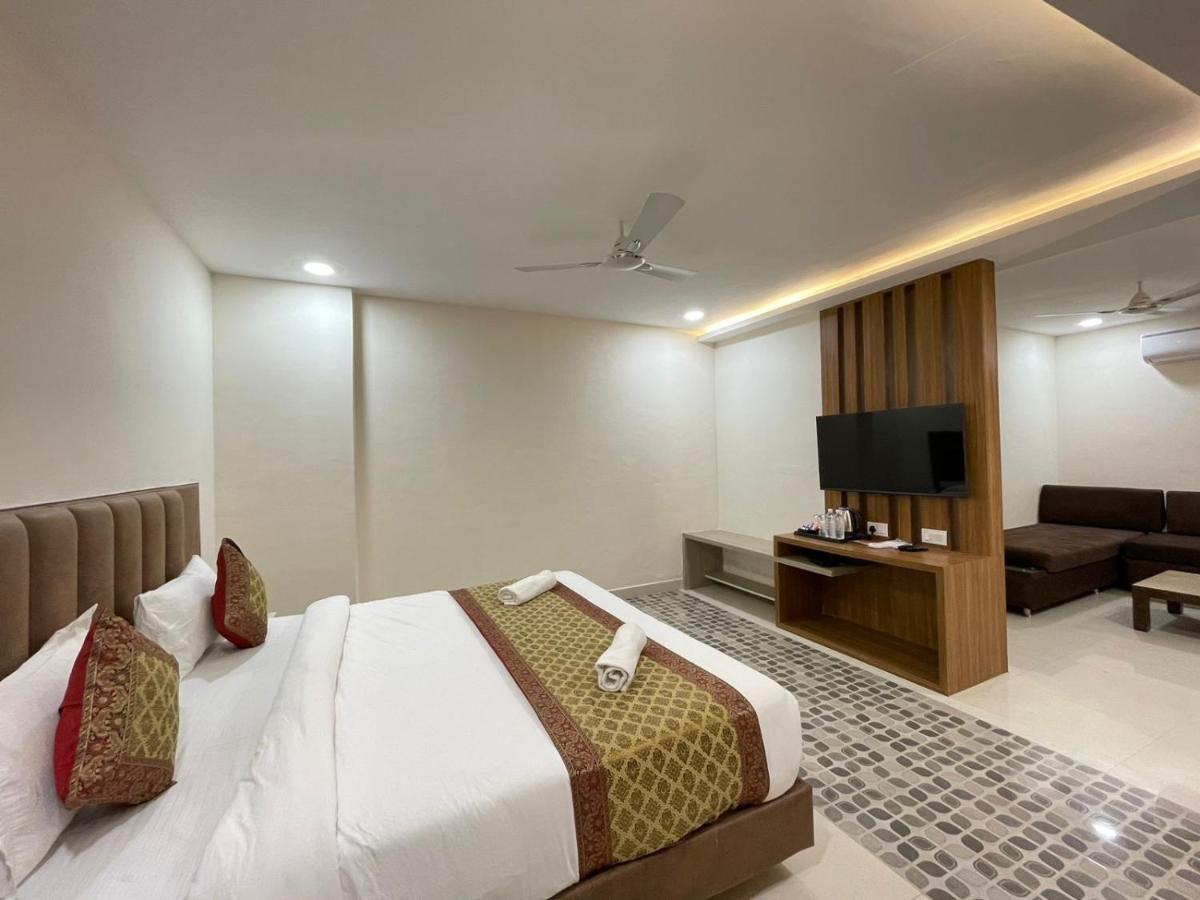 Hotel Santoor 瓦拉纳西 外观 照片