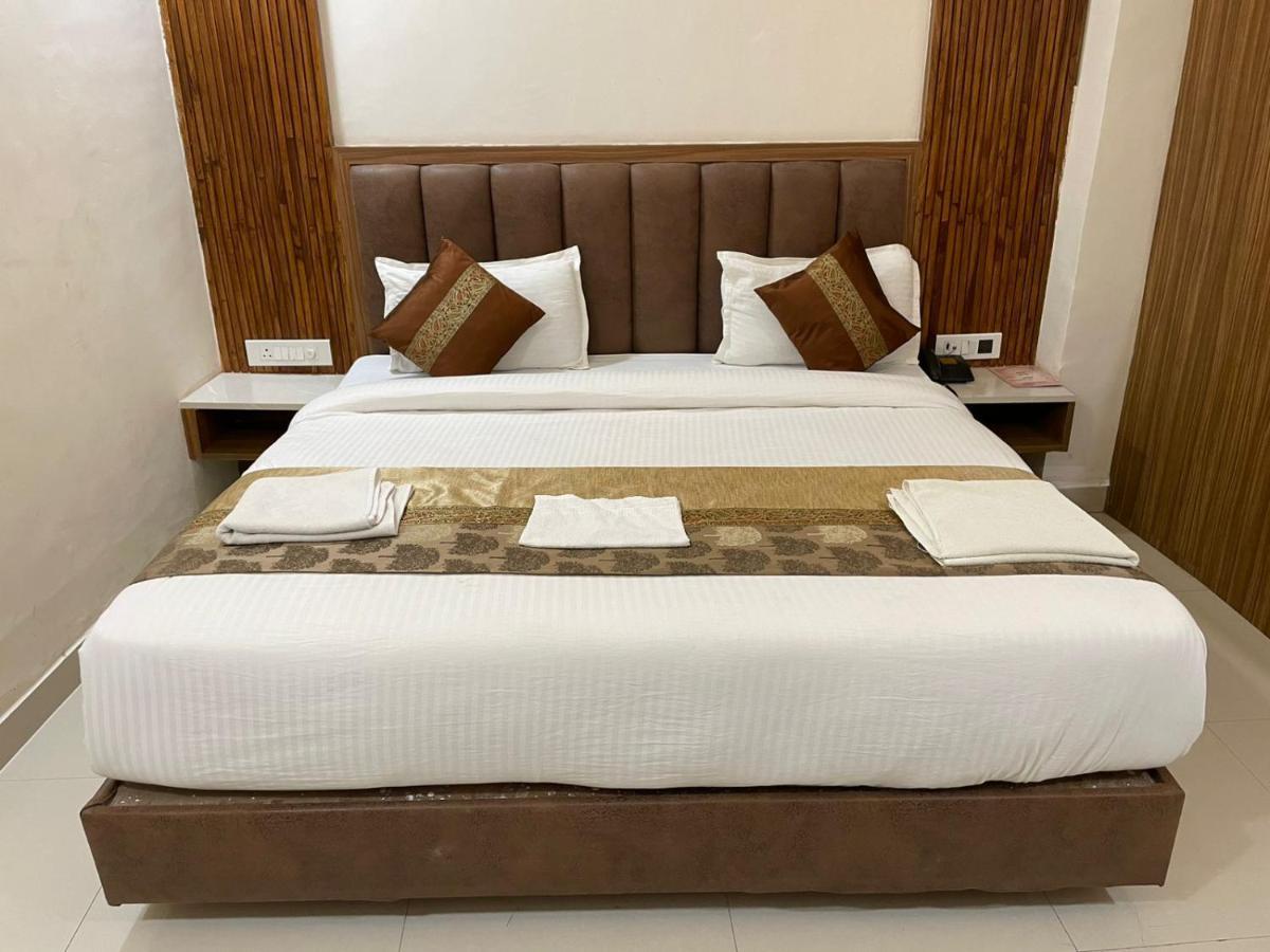 Hotel Santoor 瓦拉纳西 外观 照片