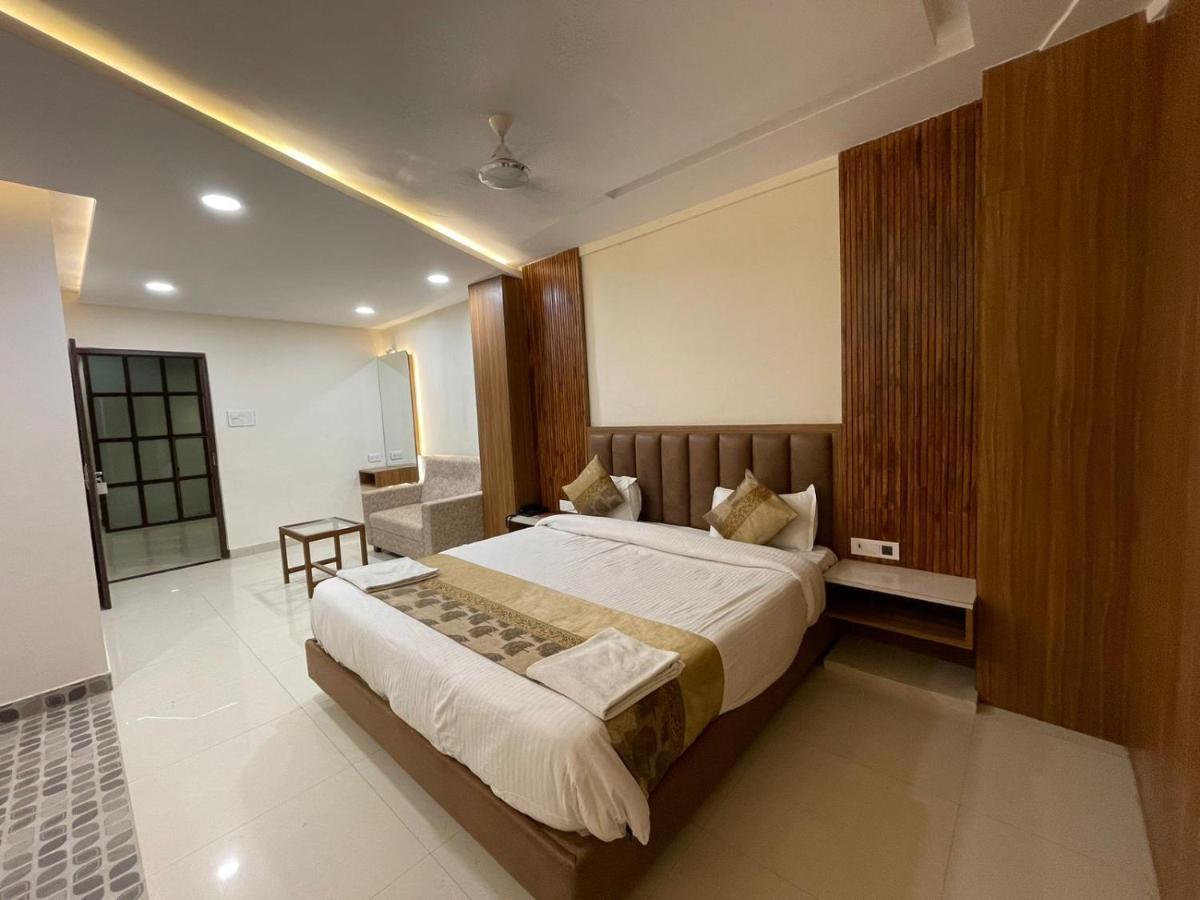 Hotel Santoor 瓦拉纳西 外观 照片
