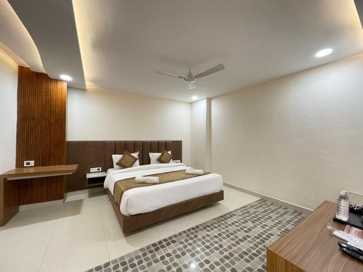 Hotel Santoor 瓦拉纳西 外观 照片