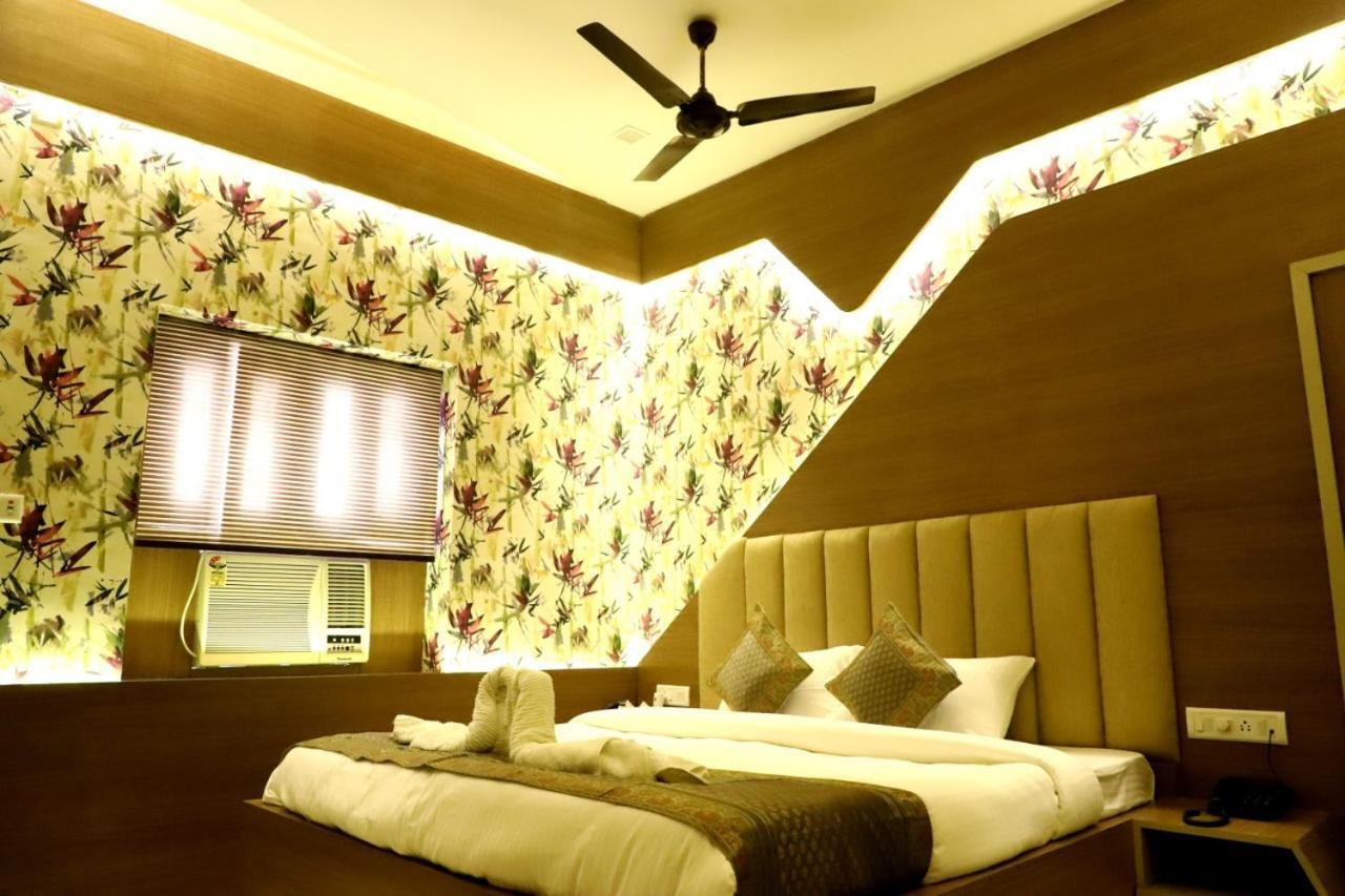 Hotel Santoor 瓦拉纳西 外观 照片