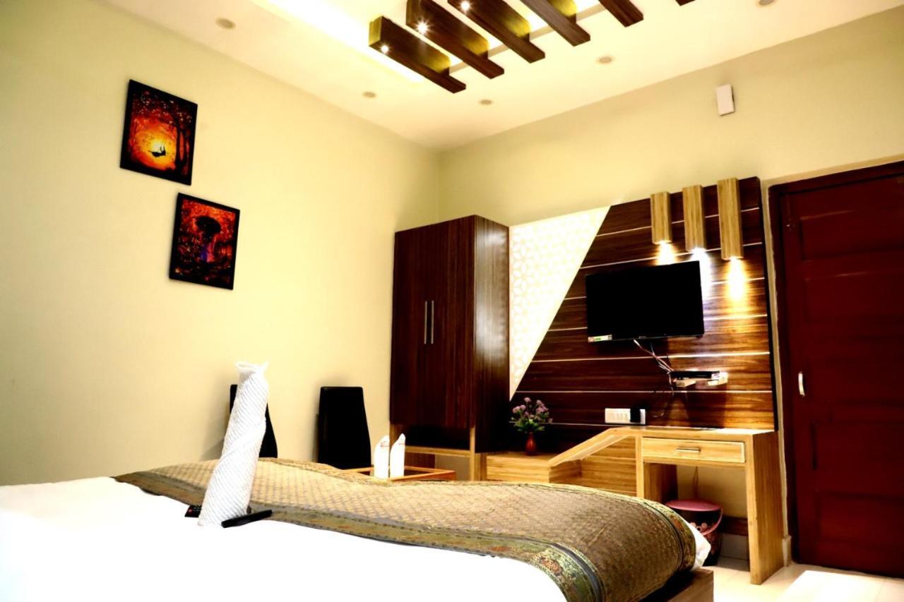 Hotel Santoor 瓦拉纳西 外观 照片