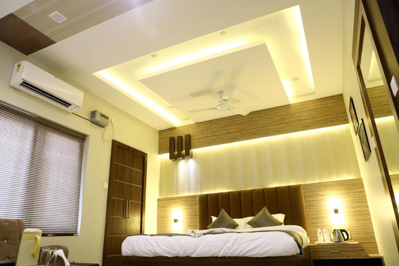 Hotel Santoor 瓦拉纳西 外观 照片